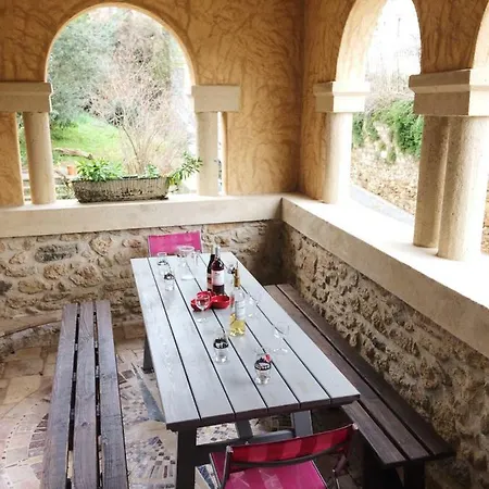 Lo Bornat Vakantiehuis